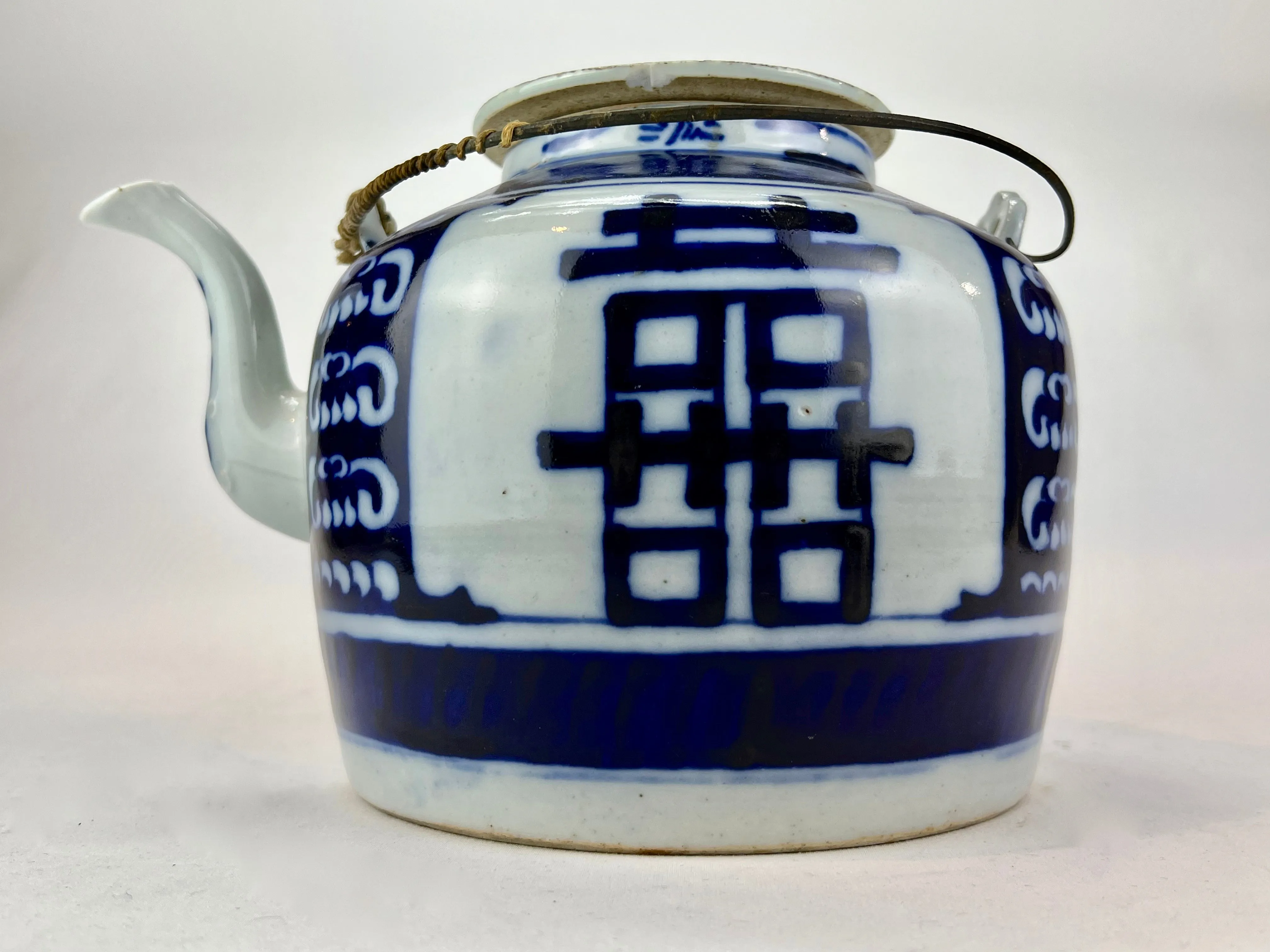 Antique Chinese c1920 Double Happiness Tea Pot Cobalt Blue & White Hand Painted 7"