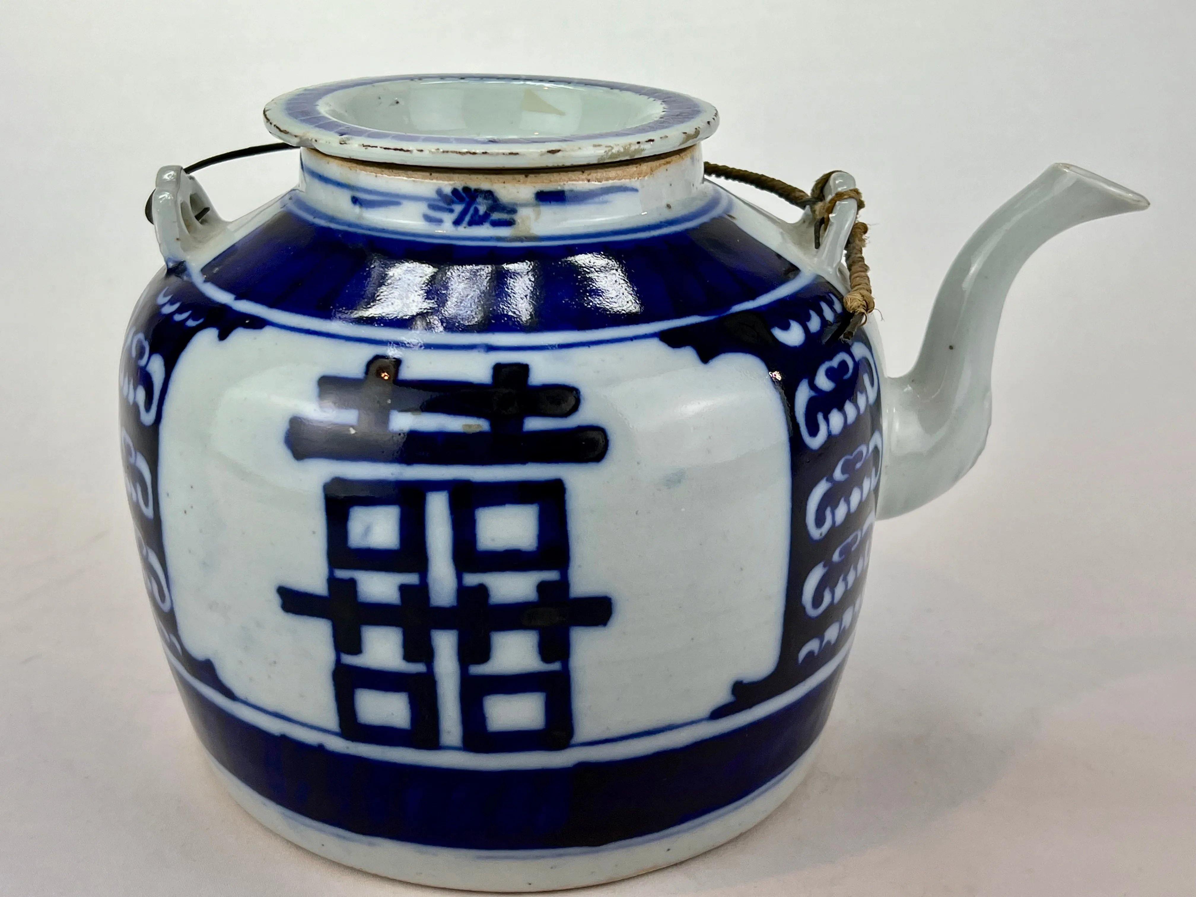 Antique Chinese c1920 Double Happiness Tea Pot Cobalt Blue & White Hand Painted 7"