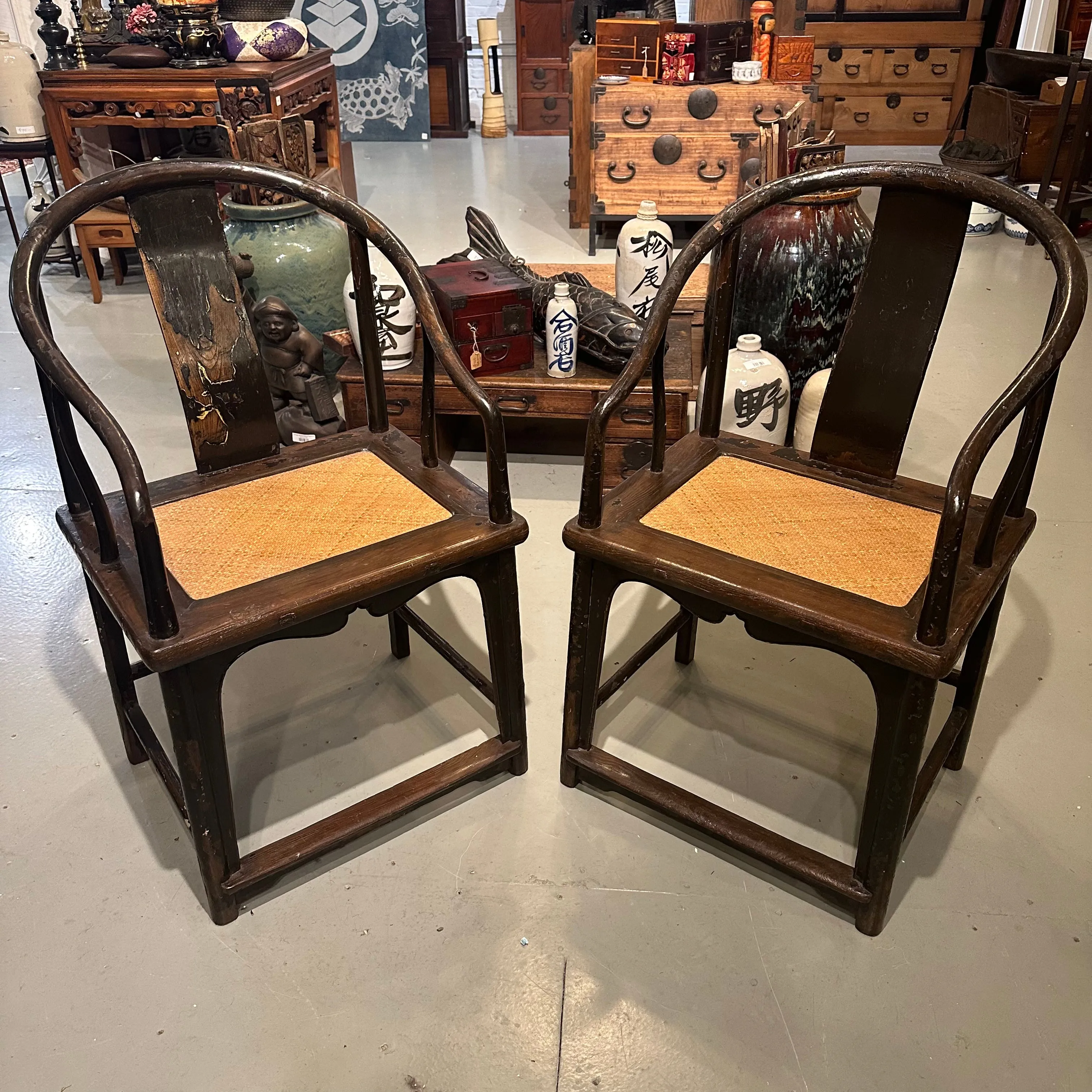 Antique Chinese Qing Dynasty Horseshoe Chairs x2 Yumu Wood Black Lacquer 38”