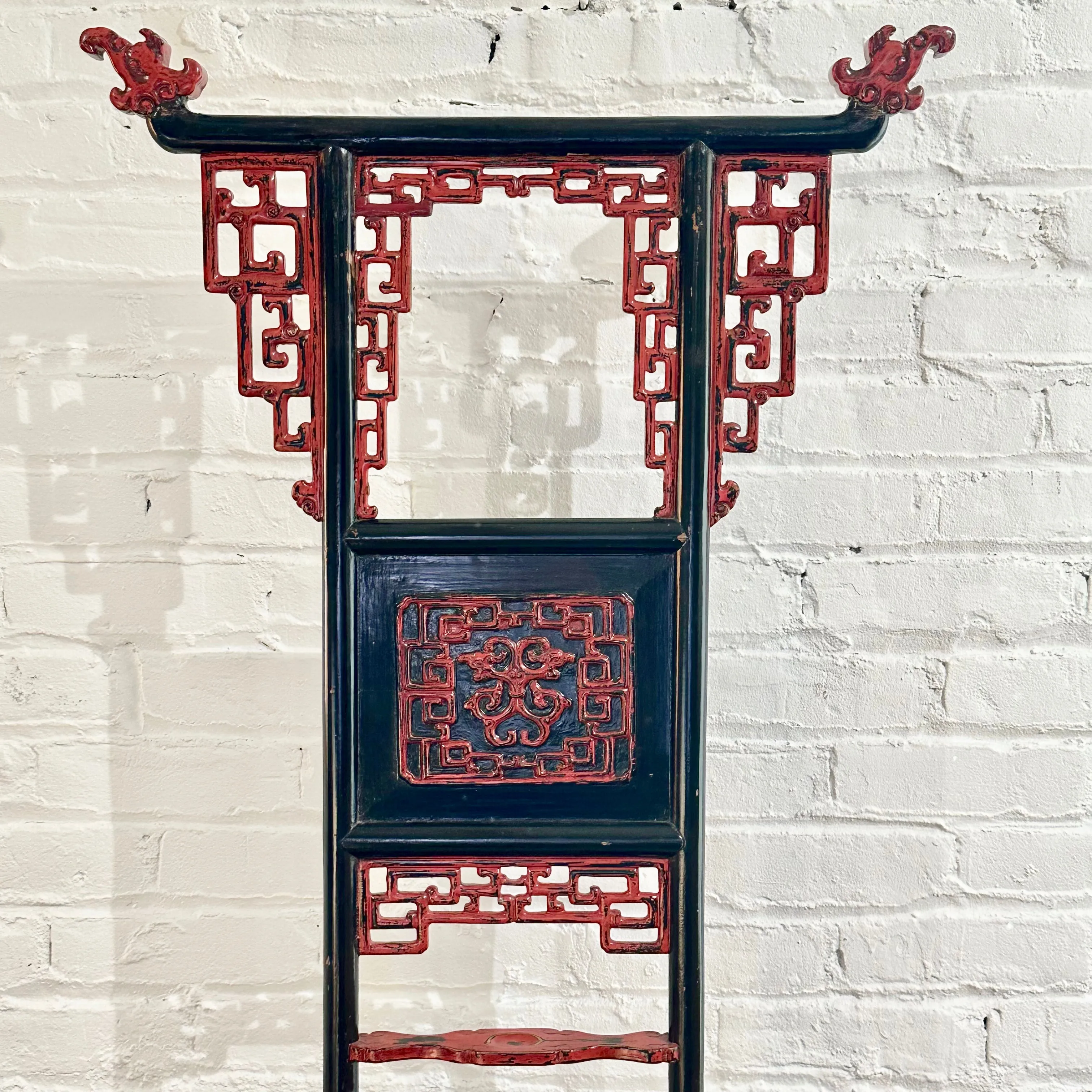 Antique Chinese Qing Dynasty Red & Black Lacquered Hanging Stand 32"