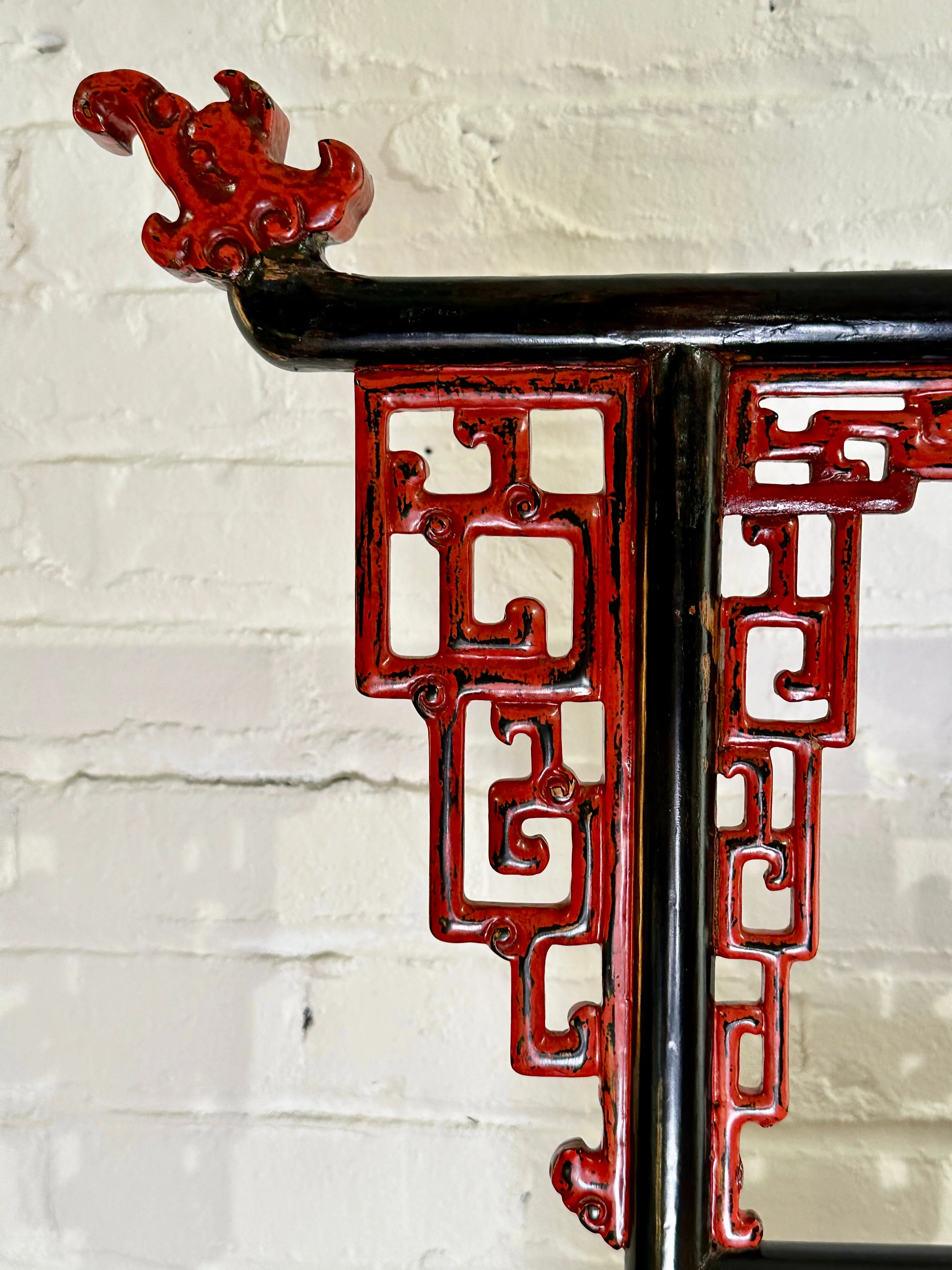 Antique Chinese Qing Dynasty Red & Black Lacquered Hanging Stand 32"