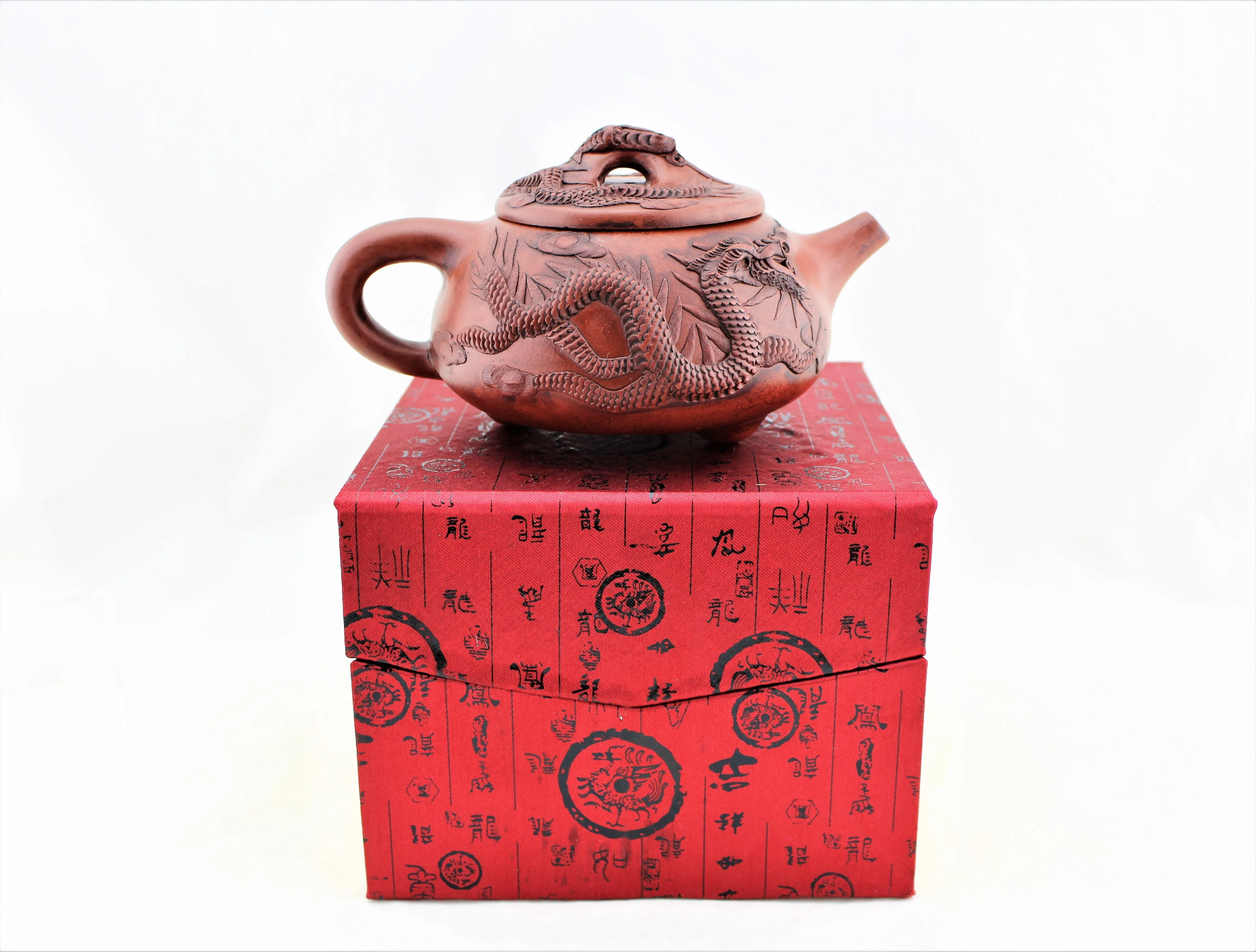 Fortune Dragon Yixing Zisha Tea Pot