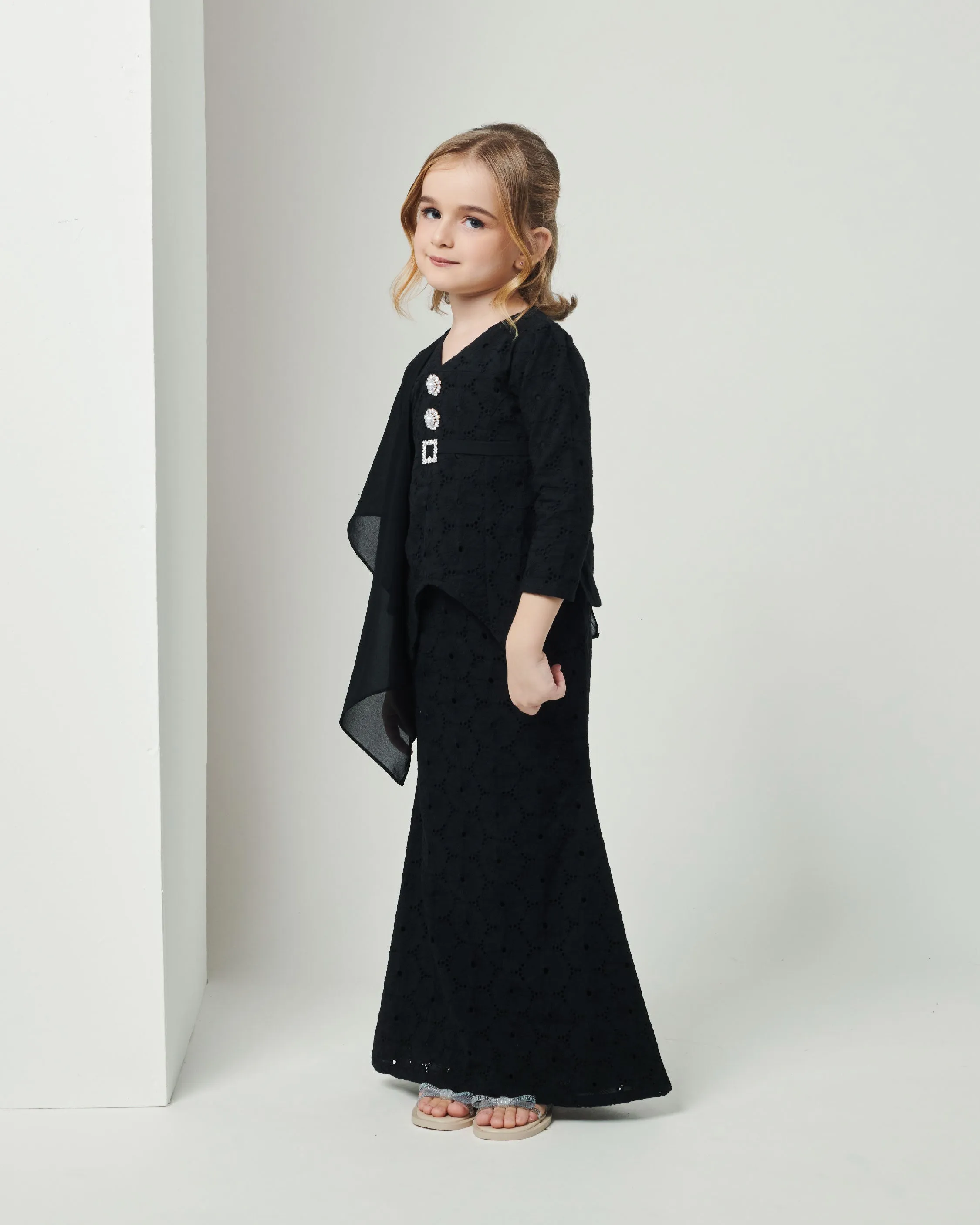 KIDS SEERA - BLACK