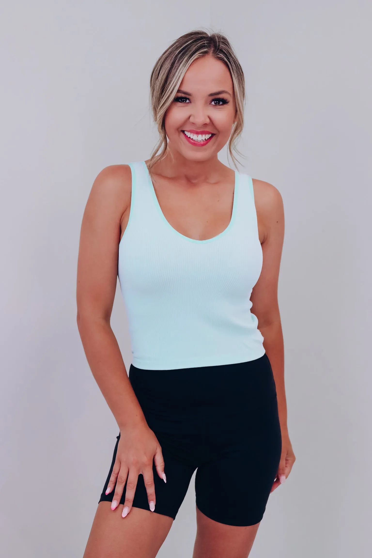 The 2 In 1 Reversible Crop Tank Top - Light Blue