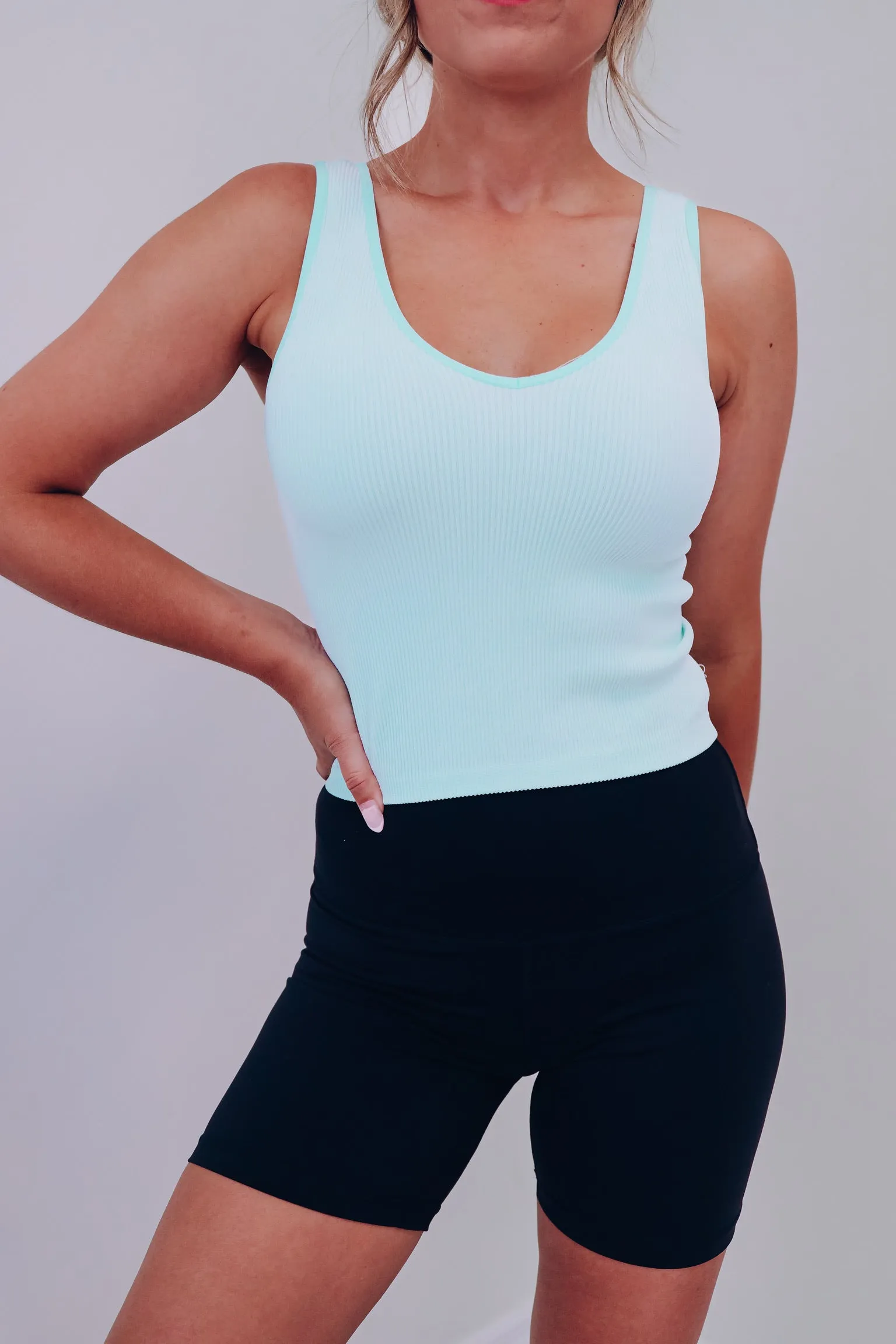 The 2 In 1 Reversible Crop Tank Top - Light Blue