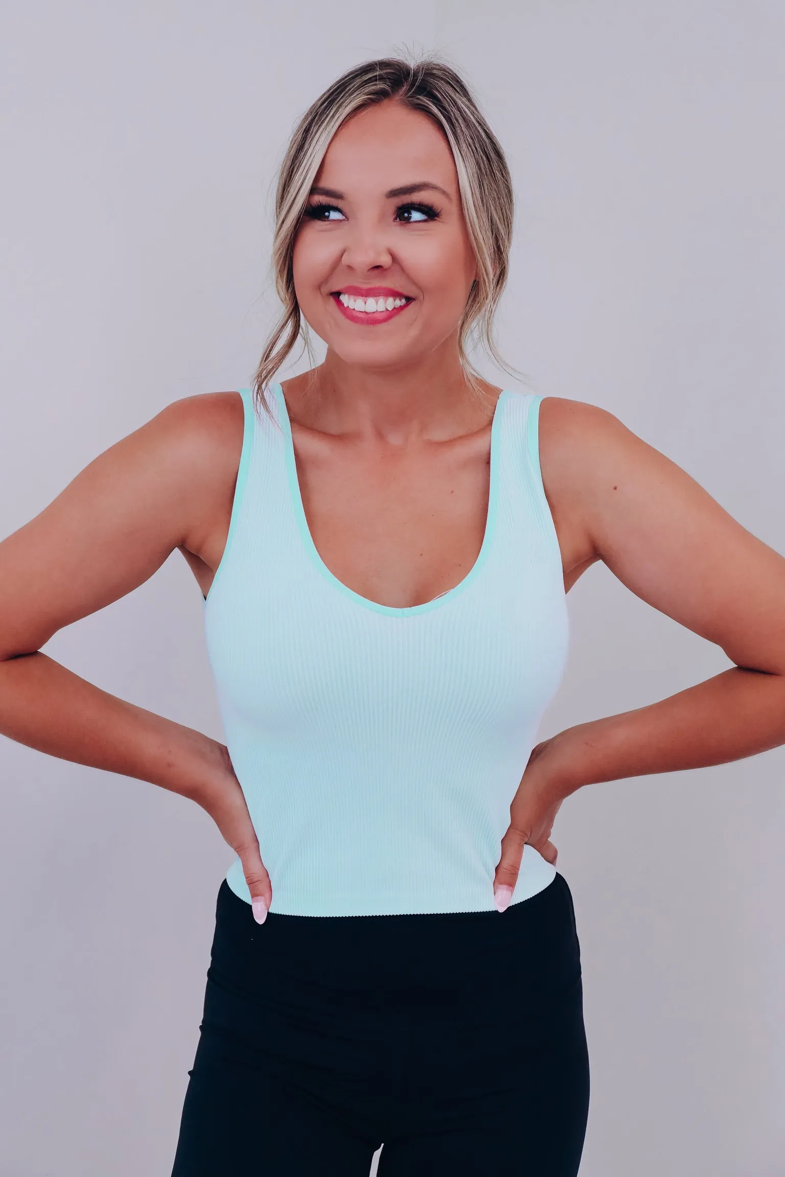 The 2 In 1 Reversible Crop Tank Top - Light Blue